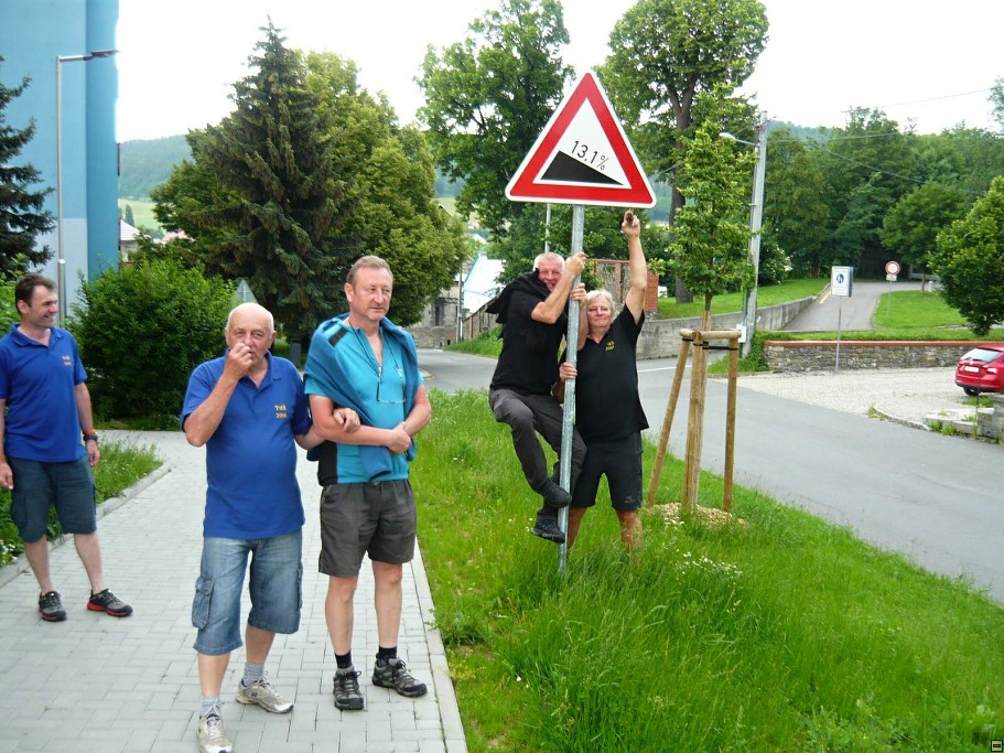 img00019.jpg
