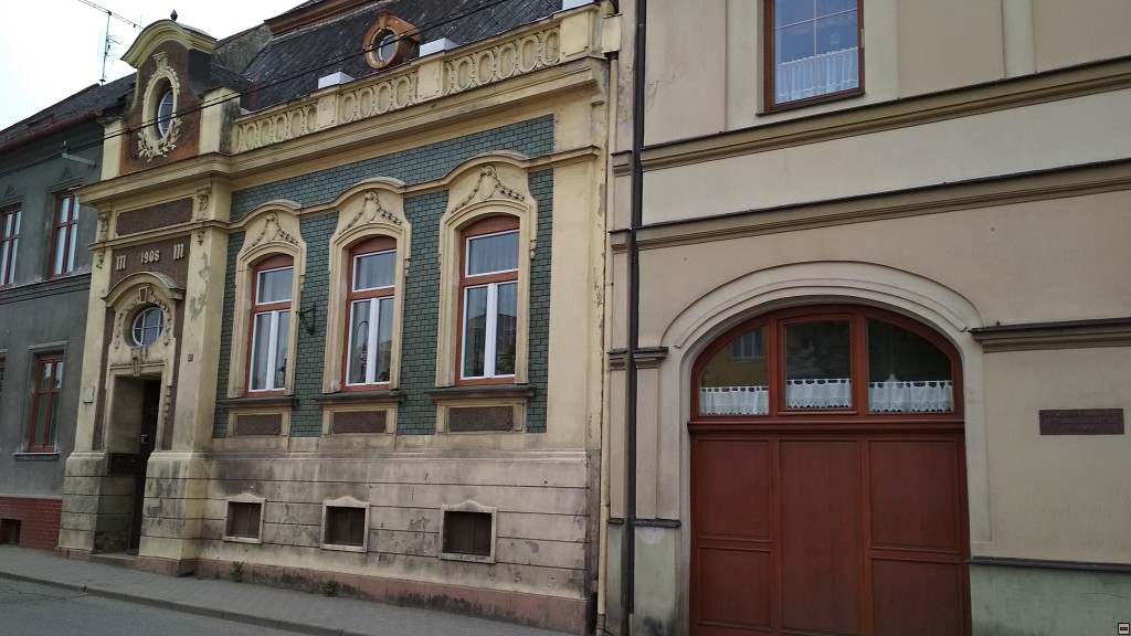 img00021.jpg